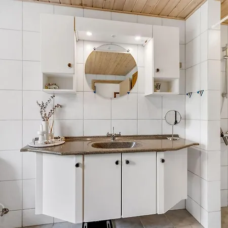 Marlise - 2-5km From The Sea By Interhome