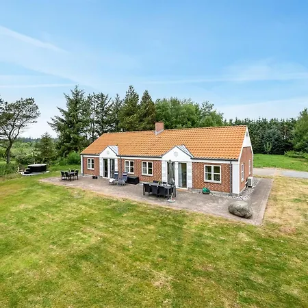 Marlise - 2-5km From The Sea By Interhome *