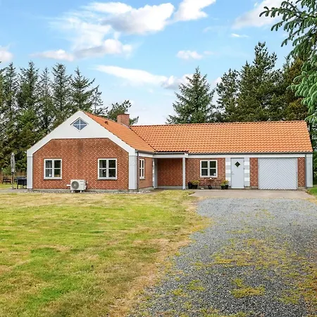 Marlise - 2-5km From The Sea By Interhome *